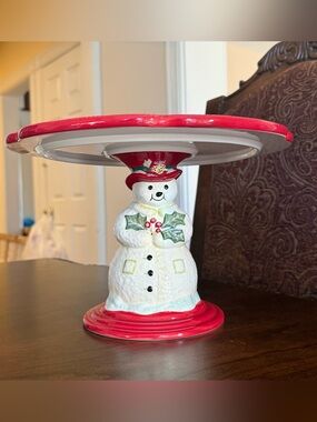 Tracy Porter Jolly Ol' Snowy Collection Pedestal Cake / Treat Stand 11”Dx7.25”H